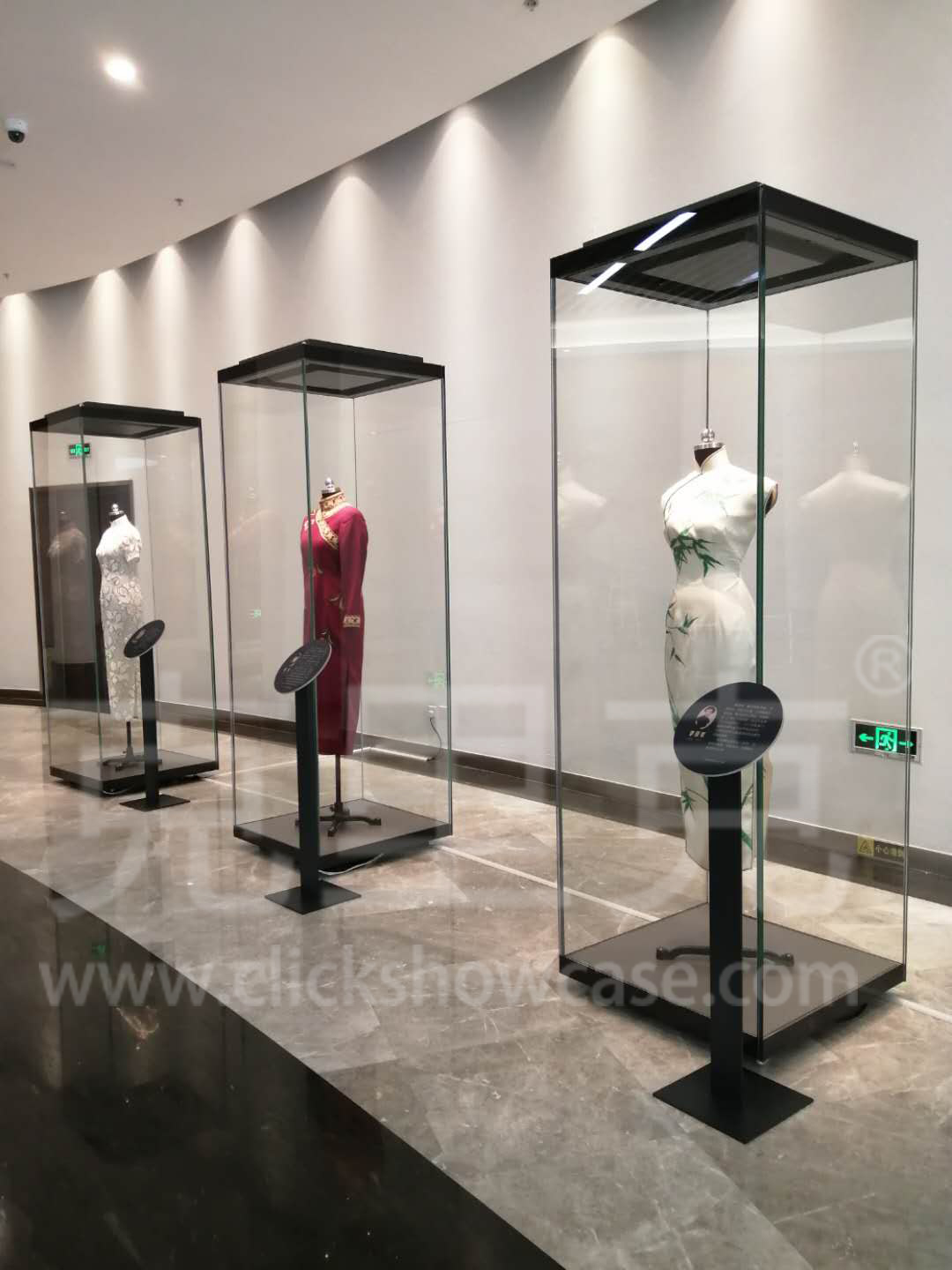 上海大學(xué)博物館海派博物館展柜實拍圖 上海大學(xué)博物館海派博物館展柜實拍圖