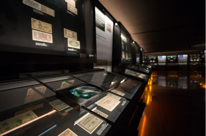 印尼銀行博物館展柜技術(shù) 印尼銀行博物館展柜技術(shù)